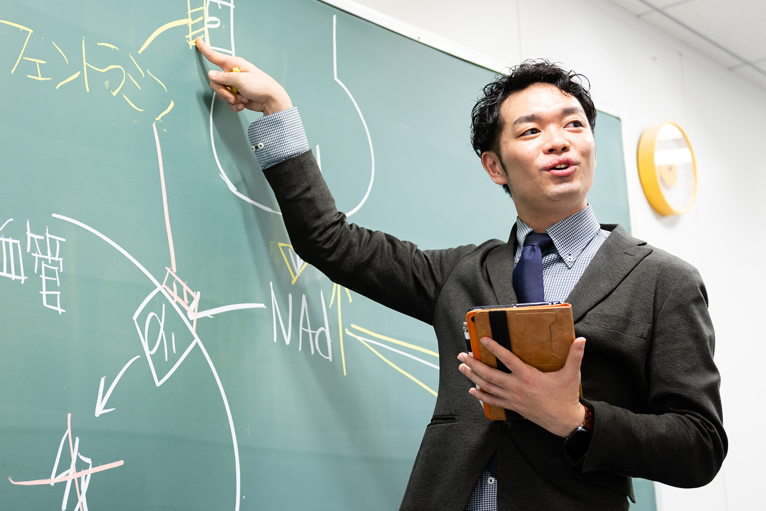 講師との
圧倒的な距離の近さ
